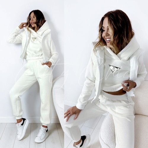 komplet dresowy ecru