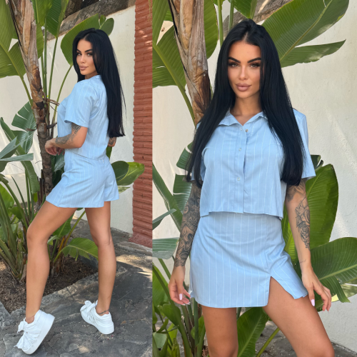 koszula i spódnico spodenki niebieskie