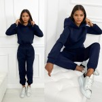 granatowy basic dres