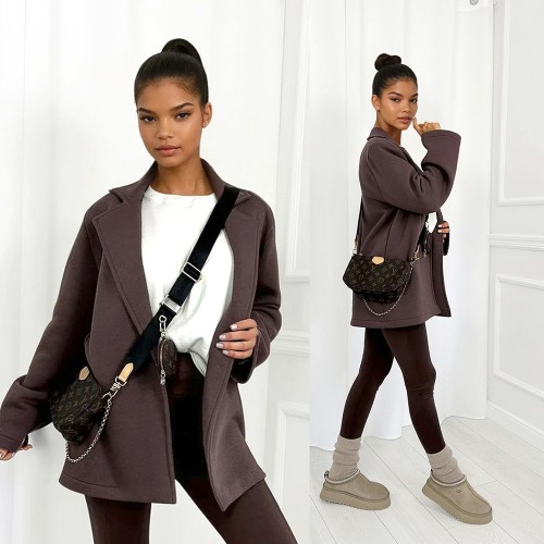 długa marynarka mocca