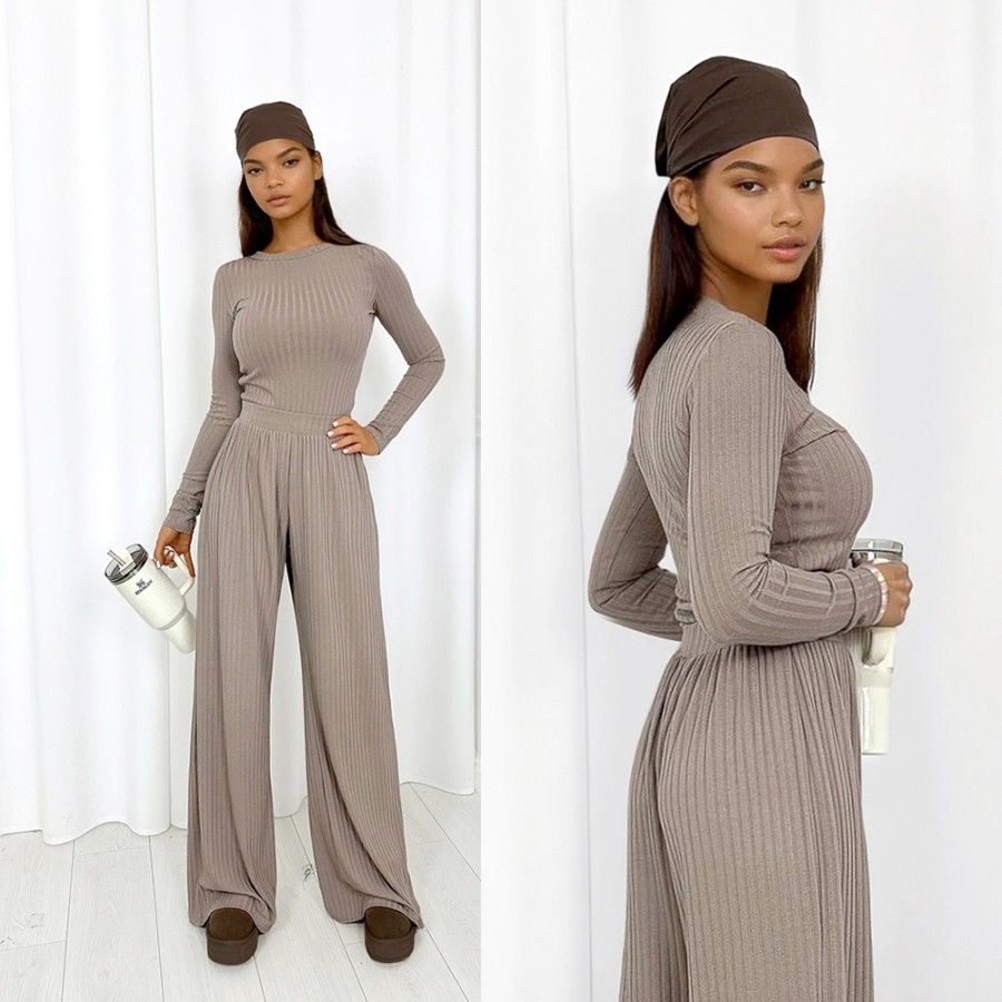 Dzianinowy komplet prążkowany z wiskozą Wave latte