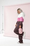 trzykolorowy komplet dres damski rozpinana bluza z kapturem różowy biały brązowy