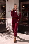 dres-damski-z-naszywkami-bordo (2).png
