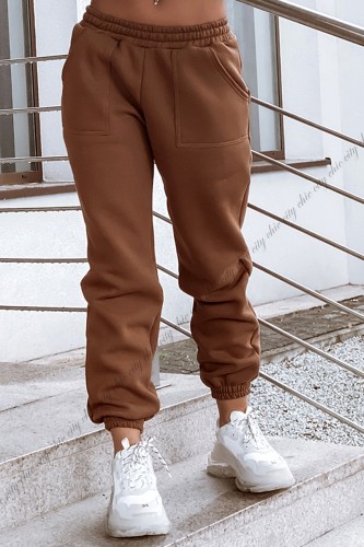 spodnie-dresowe-brazowe-2