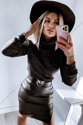 bluzka-z-golfem-czarna-shine-3