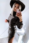 bluzka-z-golfem-czarna-shine-2